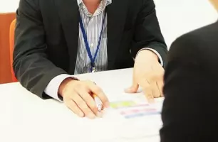 謎の投資家 岡三マンの政治ツイートが物議 中の人が変わっちゃったんだろうか エキサイトニュース 謎の投資家 岡三マンの政治ツイートが物議 中の人が変わっちゃったんだろうか エキサイトニュース