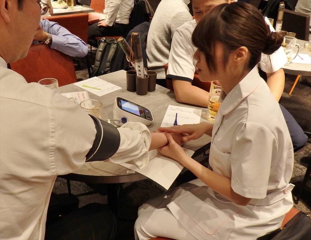 「渋谷ナース酒場」で看護師さんと飲みながら健康について語ってきた