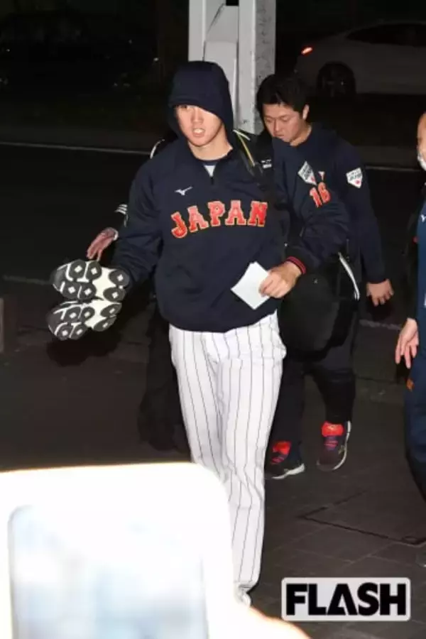 大谷翔平、WBCでの二刀流“匂わせ”も“シーズン優先”ロバーツ監督は「投げない」と否定…ファンの間でも別れる賛否