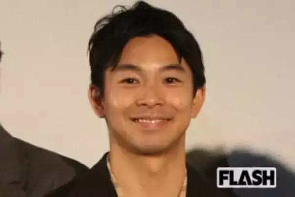 仲野太賀『豊臣兄弟!』放送のたび父・中野英雄がSNSで“激推し”投稿連投…本誌に涙ながら語っていた“息子愛”