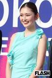 「ゆうちゃみ、映画祭で見せたさわやかミントグリーンのドレス姿!　女優業進出で目指すは“第2のめるる”」の画像1