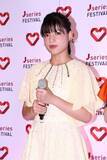 「石井杏奈、驚異の美腹筋披露…ドラマで見せる“ナチュラル姿”とのギャップにネット衝撃」の画像1