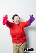 やす子、多忙すぎる日々で編み出した「自分を甘やかす作戦」は、左右あべこべ靴下200足！