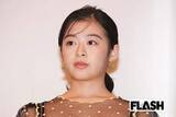 「森七菜、舞台あいさつでの“スカートめくり”風衣装に思わず見入るファン続出“攻めた衣装”でも際立つ透明感」の画像1