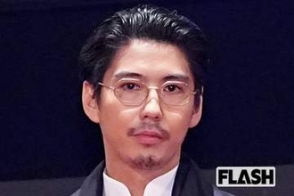 賀来賢人、榮倉奈々の “変顔ショット” 公開で注目された「テレビの大きさ」…垣間見えた、芸能人夫婦が送る “庶民派生活”