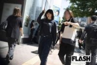 松岡茉優、お笑い特番MCの “高笑い” に不満続出…「バラエティ女優」で躍進もネタ中の “オーバーリアクション” に分かれた評価