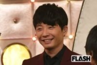 星野源、韓国雑誌で激変ビジュ公開、「誰かと思った」ファン衝撃…“親友”とも韓国旅行で際立つ海外進出への意欲