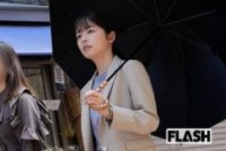 小芝風花「美デコルテ衣装」で見せた大人の魅力…“伝説の花魁”好演で橋田賞受賞、好調の背景とは