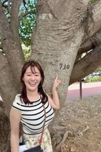 グラビア界を進撃する元NHK・竹中知華アナ（44）、お花畑で抜群のスタイル披露してファン驚愕