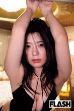 理系女子・山田かなの意外な趣味「アクアリウムやテラリウムを作って熱帯魚やイモリを飼っています」