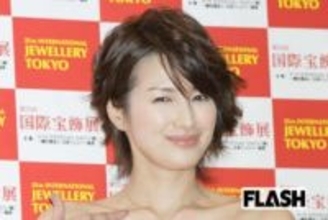 吉瀬美智子、離婚から4年の“公開彼氏募集”に立候補続出…過去には「人気芸人」に“ほろ酔い密着”も