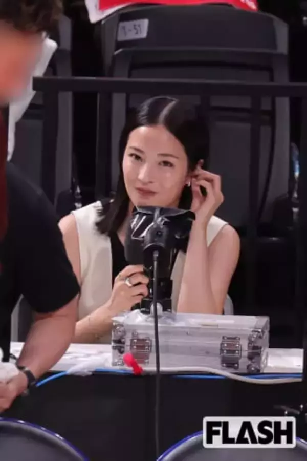 広瀬すず、バスケ好きから「サッカー好き」にキャラ転向…元Jリーガーは “プロ並み” のドリブルに太鼓判