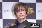 「GACKT　歌番組で“ダークメイク”披露も…1日1食・筋トレで維持するビジュアルとの“ギャップ”に一部視聴者が困惑」の画像1