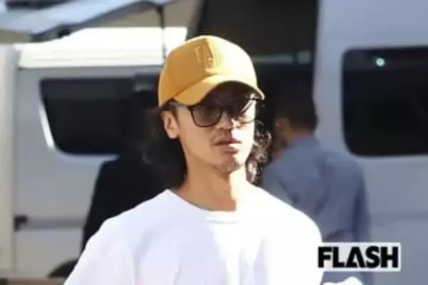 赤西仁・小栗旬・藤森慎吾 カリスマ美容師のインスタに異例の集合写真登場 豪華すぎるゴルフメンバーが放つ圧倒的オーラとは
