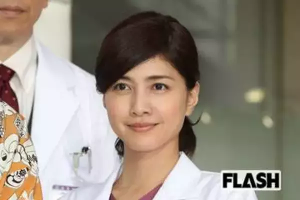 「内田有紀、元俳優マネージャー・柏原崇との結婚公表…衰えぬ“イケオジ”近影にファンの“俳優復帰”待望論」の画像