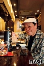 「母と竜に献杯」有吉弘行、上島竜兵さん「4回めの命日」に感謝表明…ファンからの偲ぶ声はいまも止まず