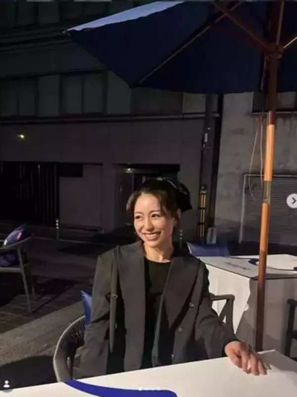 ママインフルエンサーの“ベッドで飛び跳ね”動画に集まる批判、謝罪も「今後の活動」言及に集まる疑問符