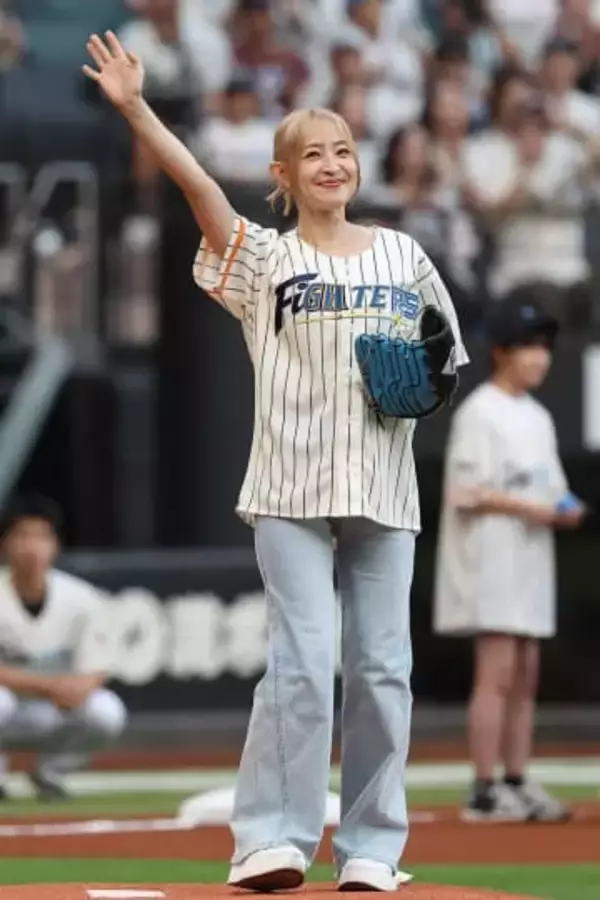 「整形疑惑」一蹴の大沢あかね、“美容キャラ”転換の気配…テレビ露出激減、“孤立期”乗り越えた“遅咲き”