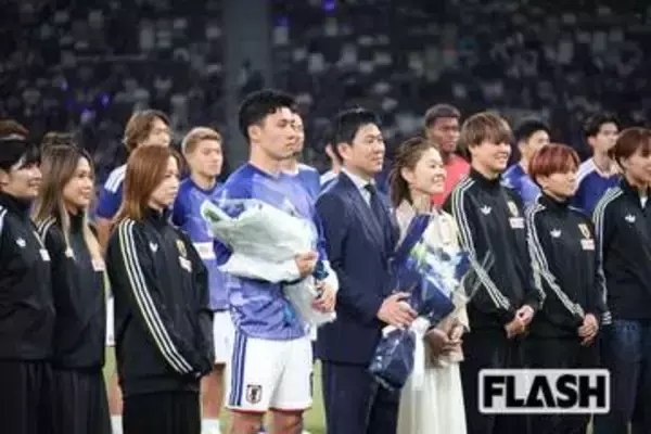 【サッカー日本代表戦】澤穂希の登場に6万人が熱狂…見せつけた “長友佑都よりすごい” レジェンドぶり