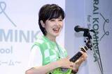 「「なぜ私を」荻野目洋子、Xでスリムクラブ真栄田からフォローされて困惑も…真栄田は「大ファンです」猛アピール」の画像1
