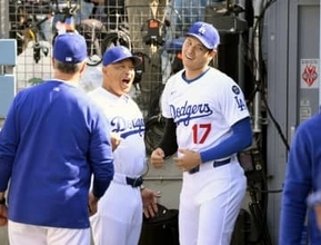 「大谷翔平は投げない」WBC日本代表 “連覇最大の敵” はドジャース・ロバーツ監督…二刀流 “待った” の裏に「アメリカ代表監督」の野望