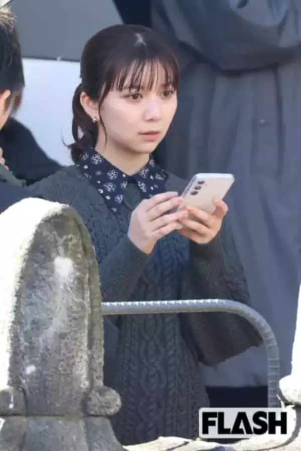 上白石萌歌、姉・萌音との“姉妹プリクラ”にファン感激…かつては活躍する姉への“劣等感”明かしたことも