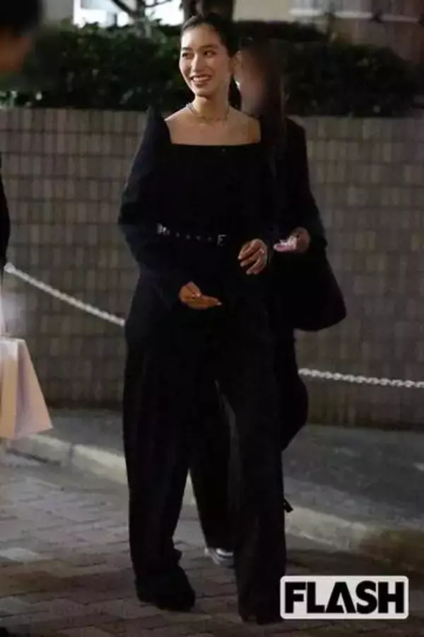朝ドラ出演女優、人気漫画家が続々憤りを表明「子どもの顔面にケーキ」動画に集まる批判「虐待」を通報する声も