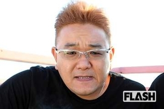 脳梗塞で休養中のサンド伊達、芸人仲間が「ピンピンですよ」近影を公開し安堵の声