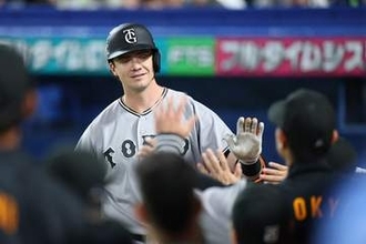 ダルベック、助っ人外国人を「見る目がない」巨人で久々活躍…注目集める“次の優良助っ人”選手の名