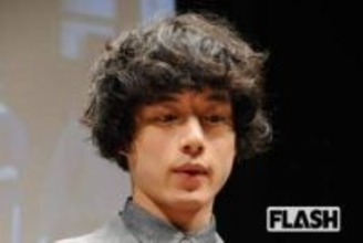 坂口健太郎　イベント登場で“あご髭”＆“ふっくら”姿披露…“爽やか青年”イメージからの脱却には戸惑いの声も