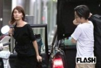 元AKB48アイドル　ナフサ不足によるアクリルスタンド制作の難航で「政治と私達の生活は繋がってる」発言が波紋