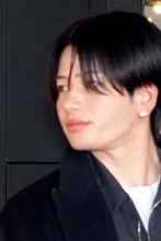 マッチングアプリで“客引き”逮捕された「自称革命家ホスト」の意外な素性…学生時代は名門大学で運動部主将も