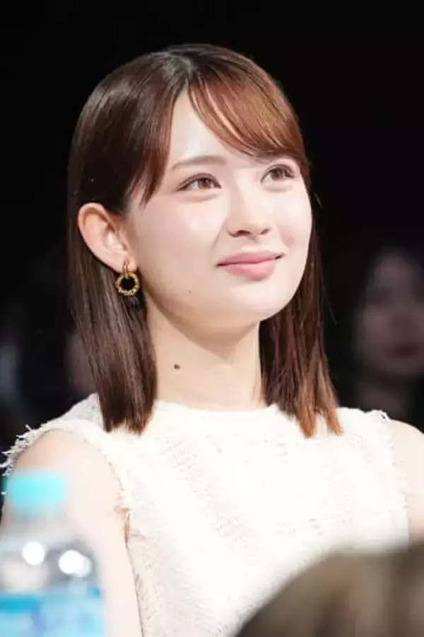 畑芽育　“ビリー・アイリッシュ風”金メッシュ＆ブラウンカラコンに騒然…実力派女優のすごすぎるポテンシャル