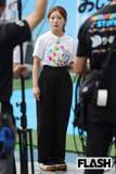 「熱さ吹き飛ぶ！テレ朝・人気女子アナ2人の爽やか笑顔をキャッチ…SNSでアイドルさながらポーズ、“ベリーショート” 激変も」の画像1