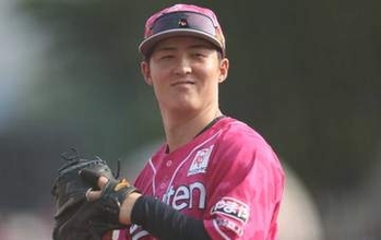楽天・太田光がFA権行使へ…補償不要のCランクで阪神など争奪戦か、球団のドラフト指名に配慮し前日に伝達