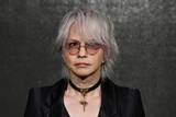 「ラルク・hyde、夏フェスで「上半身裸」披露も“びっしりタトゥー”…近年の“親しみやすさ”イメージとのギャップに困惑する人も」の画像1