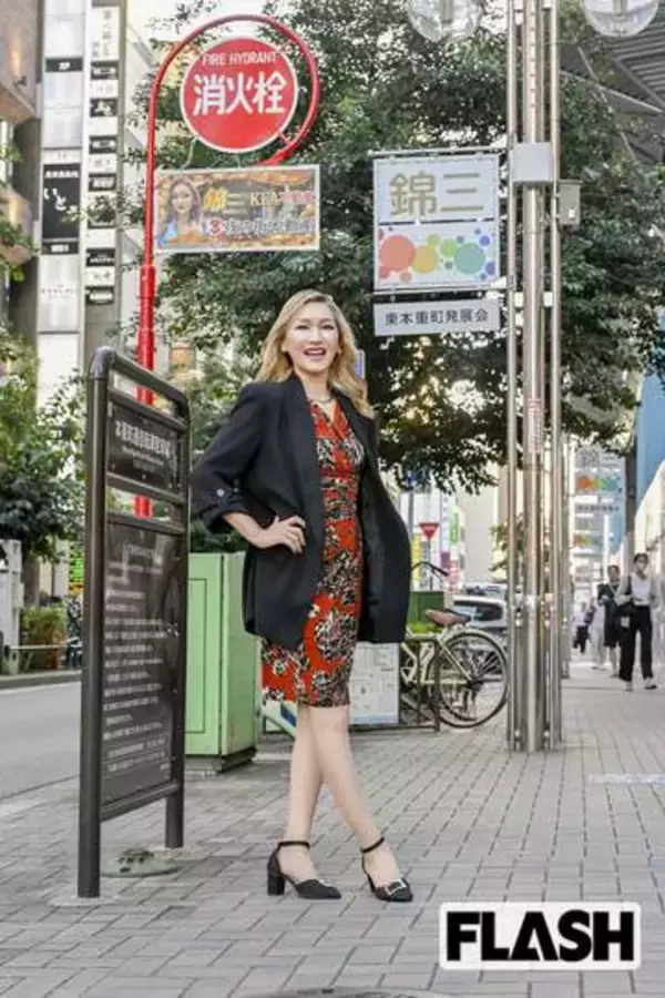 元タレントの専業主婦が「夜の街の不動産」を開くまで…「人生が動く瞬間に関わりたい」異色転身を支えた「父の教え」