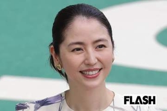 長澤まさみ、ミニスカートですらり美脚を大胆披露…「まさに女神」あふれる色気に称賛の声