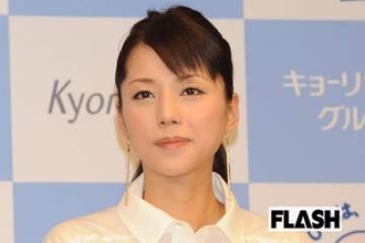 吉岡美穂、IZAMと「離婚後に同居」告白で困惑の声…過去には「白い服禁止」「娘のミニスカ処分」で懸念された “束縛体質”
