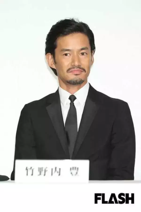 竹野内豊、元カノ・倉科カナの熱愛報道で「結婚してないの!?」SNS衝撃…55歳大物俳優の “硬派な恋愛遍歴” とは