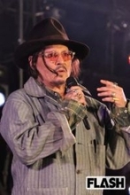 ジョニー・デップが着用して大反響 “コーン約指輪” を制作したアーティストが語る喜び「コーンなことあるのか！」