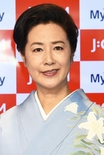 名取裕子が歯の切開手術報告“すっぴん”顔アップの美肌にファン驚嘆!　独身貫く“サスペンス女王”の仕事ファースト姿勢
