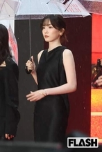 永野芽郁、1年半ぶり公の場で黒ドレス姿でファン魅了　元キャバ嬢役の配信ドラマから探る「地上波復帰」への道