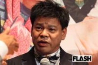 ジミー大西「寒い」SNSに虚ろな目で投稿も写り込んだ“消費期限切れ”エクレアが謎を呼ぶ事態に