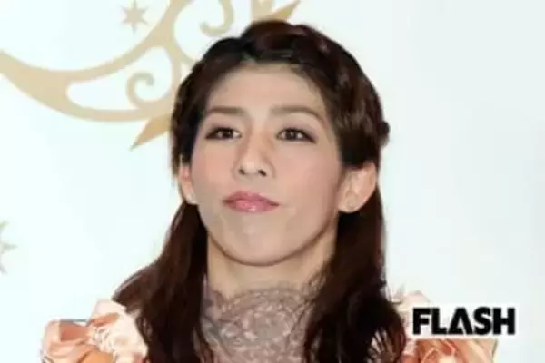 吉田沙保里、鮮やかな着物姿を披露も「指が6本見える」写真にネット騒然…怪現象の原因は？