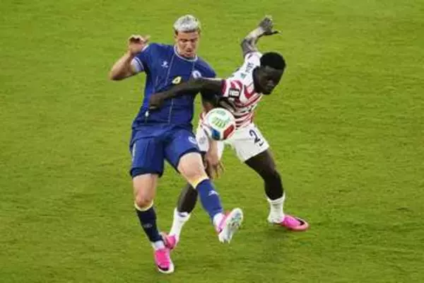 【北中米W杯】アメリカ代表、“エース” のレッドカード取り消しが物議…FIFA会長とトランプ大統領 “密室の話し合い” とは