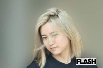 小島瑠璃子、金髪から黒髪へイメチェンでチャリティイベント開催も“大胆ワンピ”のミスマッチに抱かれる違和感