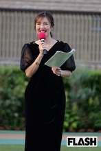 元フジ小澤陽子、競馬場で見せたさすがの進行ぶり…ファッションブランドも立ち上げ、広がる女子アナの“セカンドキャリア”