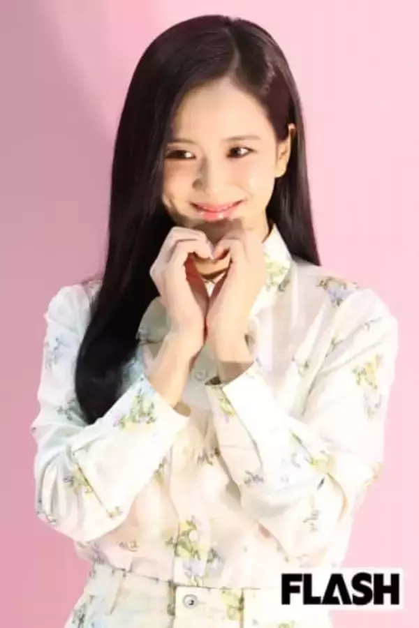 原宿にBLACKPINK・ジスが出現！　ファンが「ヒヤヒヤした」超ミニスカ衣装でファン魅了