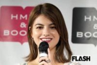 マギー、ドバイで「大胆ビキニ姿」披露してファン歓喜…9年前の不倫騒動を経て現在の胸中も告白